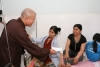 Ban Trị sự GHPGVN huyện A Lưới tặng quà từ thiện trong mùa Phật đản Vesak PL.2563