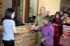 Tặng quà cứu trợ bà con có hoàn cảnh khó khăn tại xã Hương Nguyên và Hồng Hạ