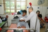 BTC Đại lễ Phật đản PL.2562 tại huyện A Lưới thăm viếng tặng quà tại bệnh viện huyện