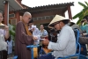 Đạo tràng Tịnh Độ Thiền viện Vạn Hạnh, Tp. HCM tặng quà từ thiện tại tỉnh Long An