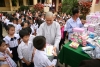 Ban Trị sự PG huyện A Lưới tặng tập vở đến 150 em học sinh trường tiểu học Sơn Thủy