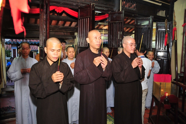 Kỳ 2: Ban Trị sự A Lưới thăm viếng Lăng Mạc Cửu và chùa Tam Bảo thị xã Hà Tiên